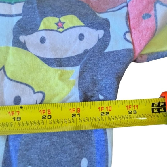 758-Superhero graphic multicoloured crewneck sweatshirt #superhero #sixflags - Picture 7 of 7